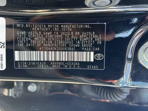 Used 2025 Toyota Camry SE FWD image 31