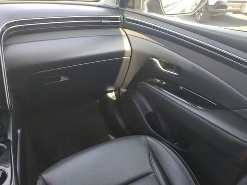 Used 2024 Hyundai Tucson Limited image 16
