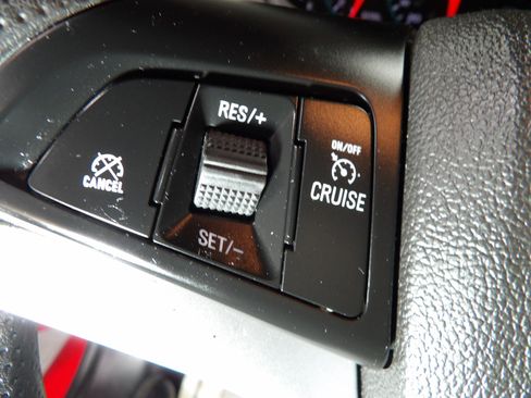 Used 2020 Chevrolet Sonic LT image 19