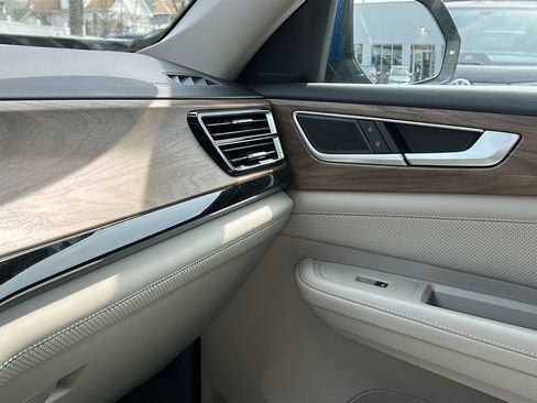 New 2025 Volkswagen Atlas SE AWD/4WD image 19