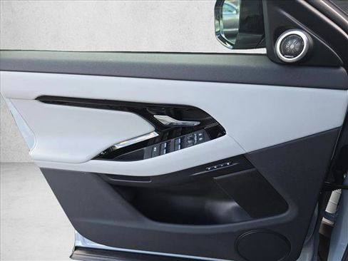 New 2026 Land Rover Range Rover Evoque S image 25