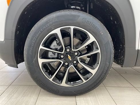 New 2026 Chevrolet TrailBlazer LT w/ Convenience Package AWD/4WD image 7