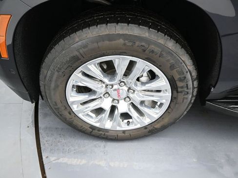 Used 2025 GMC Yukon XL Denali image 8