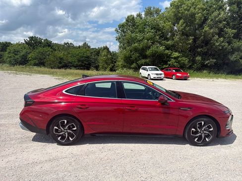 Used 2024 Hyundai Sonata SEL FWD image 7