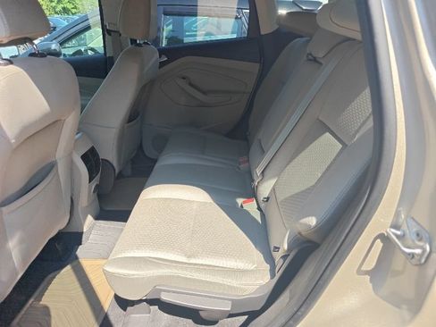 Used 2017 Ford Escape SE FWD image 12
