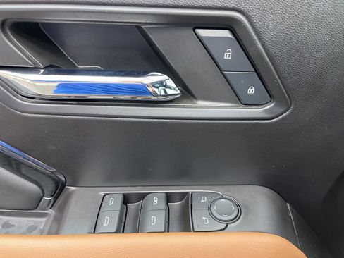 Used 2024 GMC Canyon AT4 w/ Canyon Safety Plus Package image 29