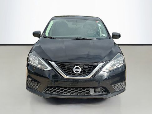 Used 2019 Nissan Sentra S image 2