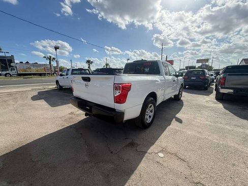 Used 2022 Nissan Titan 2WD King Cab image 4