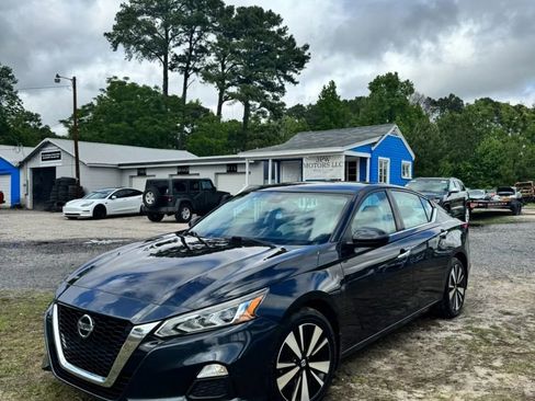 Used 2021 Nissan Altima 2.5 SV FWD image 4
