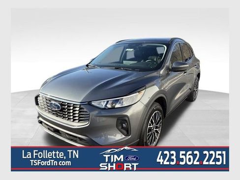 New 2026 Ford Escape SE w/ Class II Trailer Tow Package image 1