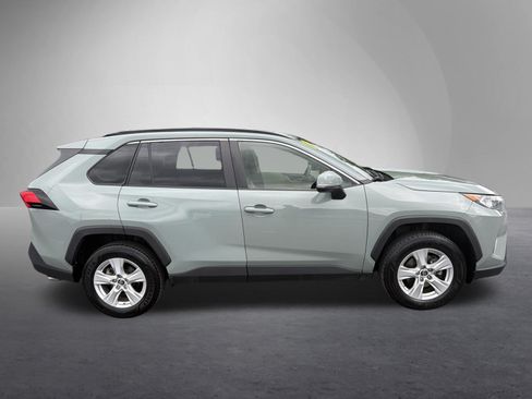 Used 2019 Toyota RAV4 XLE w/ Convenience Package AWD/4WD image 2