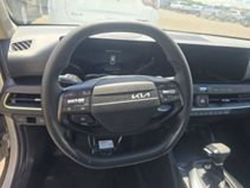 Used 2025 Kia K4 FWD image 13