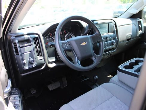 Used 2017 Chevrolet Silverado 1500 Custom w/ Custom Convenience Package AWD/4WD image 13