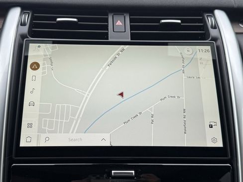 New 2025 Land Rover Discovery Dynamic SE image 27