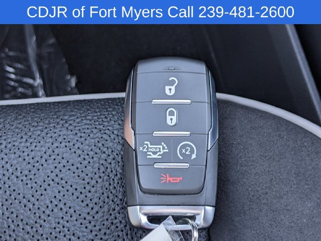 New 2026 RAM 3500 Laramie AWD/4WD image 28