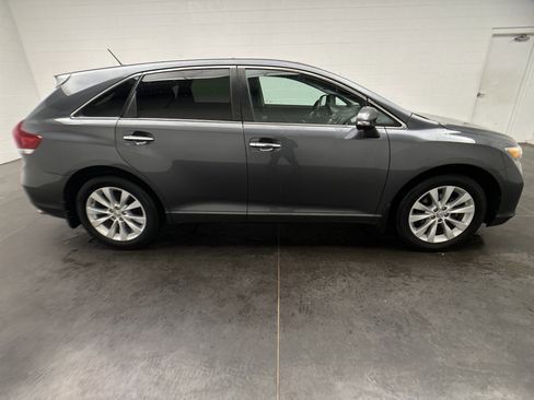 Used 2013 Toyota Venza XLE w/ XLE Premium Pkg image 9