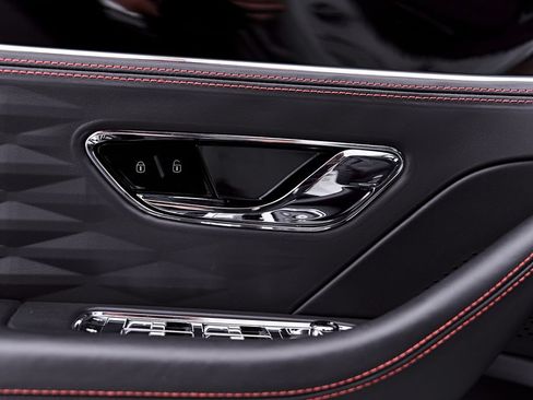 Used 2022 Bentley Flying Spur V8 AWD/4WD image 46