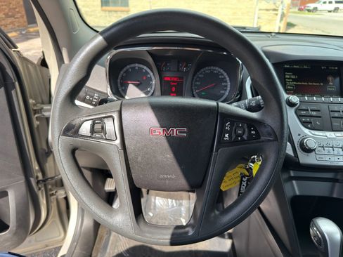 Used 2014 GMC Terrain SLE FWD image 11