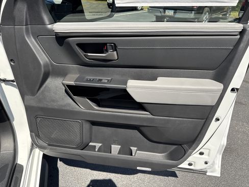 New 2026 Toyota Tundra Limited AWD/4WD image 35