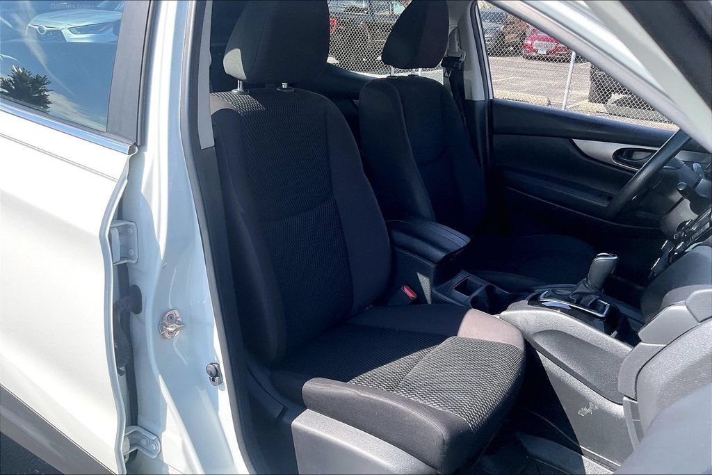 Used 2019 Nissan Rogue Sport S AWD/4WD image 6