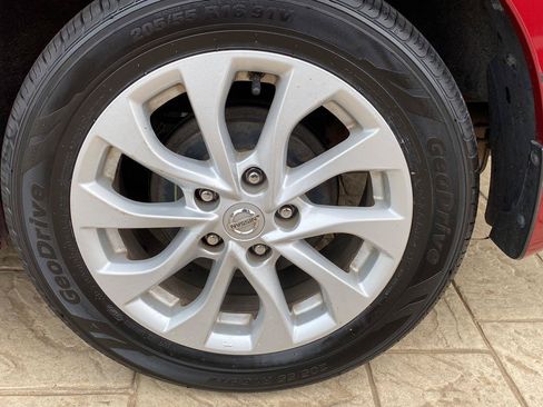 Used 2018 Nissan Sentra SV FWD image 21