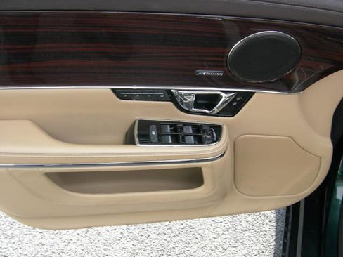 Used 2014 Jaguar XJ L Portfolio image 8