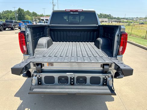 Used 2026 GMC Sierra 1500 Denali AWD/4WD image 23