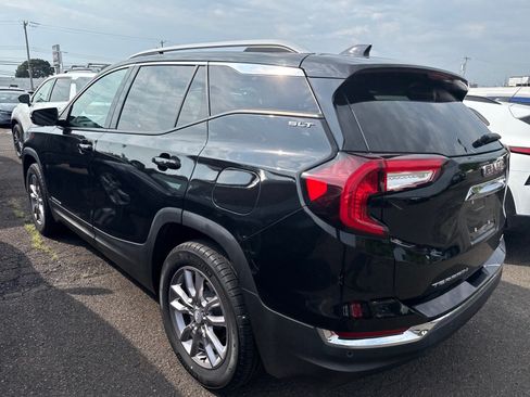 Used 2023 GMC Terrain SLT AWD/4WD image 4