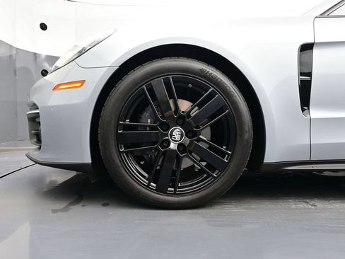 Certified 2023 Porsche Panamera 4 AWD/4WD image 6