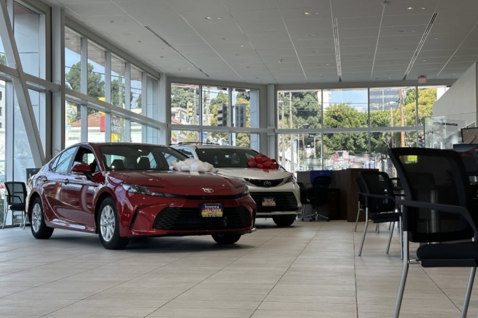 Used 2024 Toyota Corolla LE FWD image 11