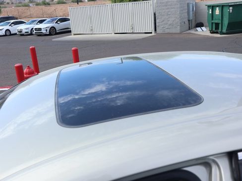 Used 2019 Lexus ES 300h w/ Premium Package FWD image 5