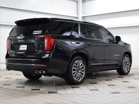 Used 2024 GMC Yukon Denali Ultimate AWD/4WD image 8
