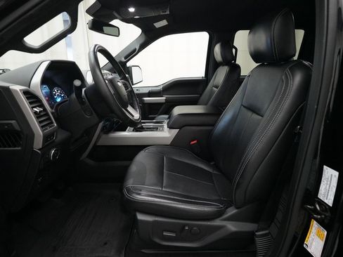 Used 2019 Ford F150 Lariat w/ Equipment Group 502A Luxury image 6