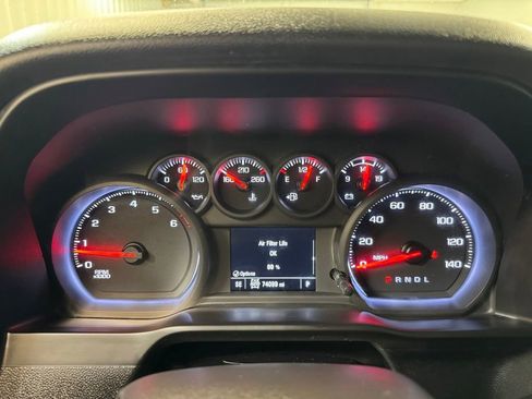 Used 2020 Chevrolet Silverado 1500 Custom w/ Custom Value Package AWD/4WD image 31