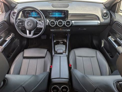 Used 2022 Mercedes-Benz GLB 250 image 10