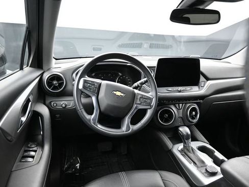 Used 2023 Chevrolet Blazer LT image 30