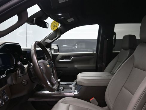 Used 2023 Chevrolet Silverado 1500 LTZ image 25
