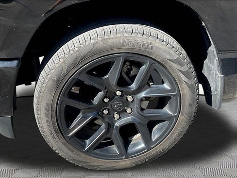 Used 2023 RAM 1500 Laramie AWD/4WD image 34