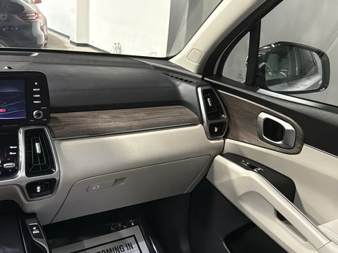 Used 2022 Kia Sorento S w/ Panoramic Sunroof Package AWD/4WD image 27