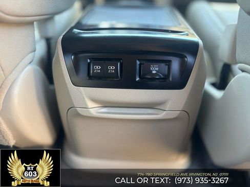 Used 2020 Toyota Sienna XLE Premium FWD image 13