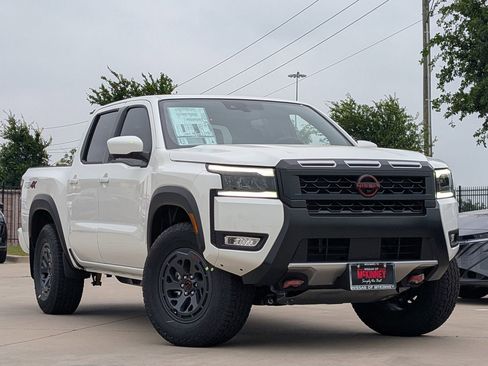 New 2026 Nissan Frontier PRO-4X AWD/4WD image 2