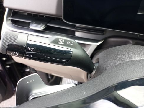New 2026 Kia Carnival EX FWD image 37