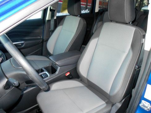 Used 2018 Ford Escape SE image 10