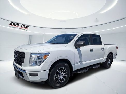 Used 2023 Nissan Titan SV w/ Accessory Utility Package RWD image 6
