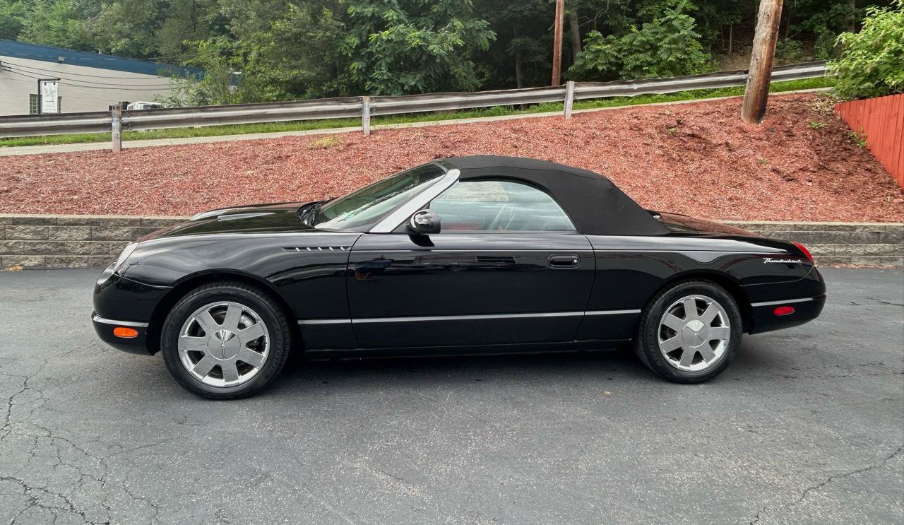 Used 2002 Ford Thunderbird RWD image 3