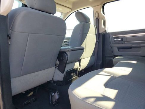 Used 2020 RAM 1500 Classic SLT AWD/4WD image 15