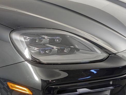 New 2026 Porsche Cayenne S image 15