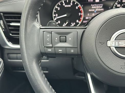 Certified 2023 Nissan Rogue SL w/ SL Premium Package image 15