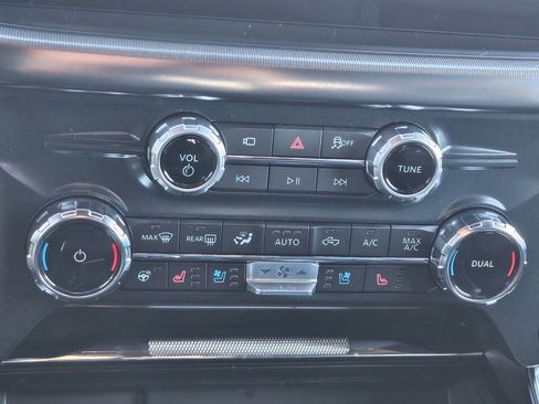 New 2025 Ford F150 Platinum w/ Equipment Group 702A High image 18