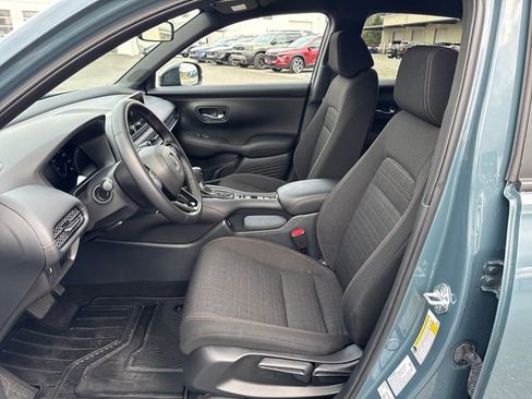 Used 2025 Honda HR-V Sport image 15